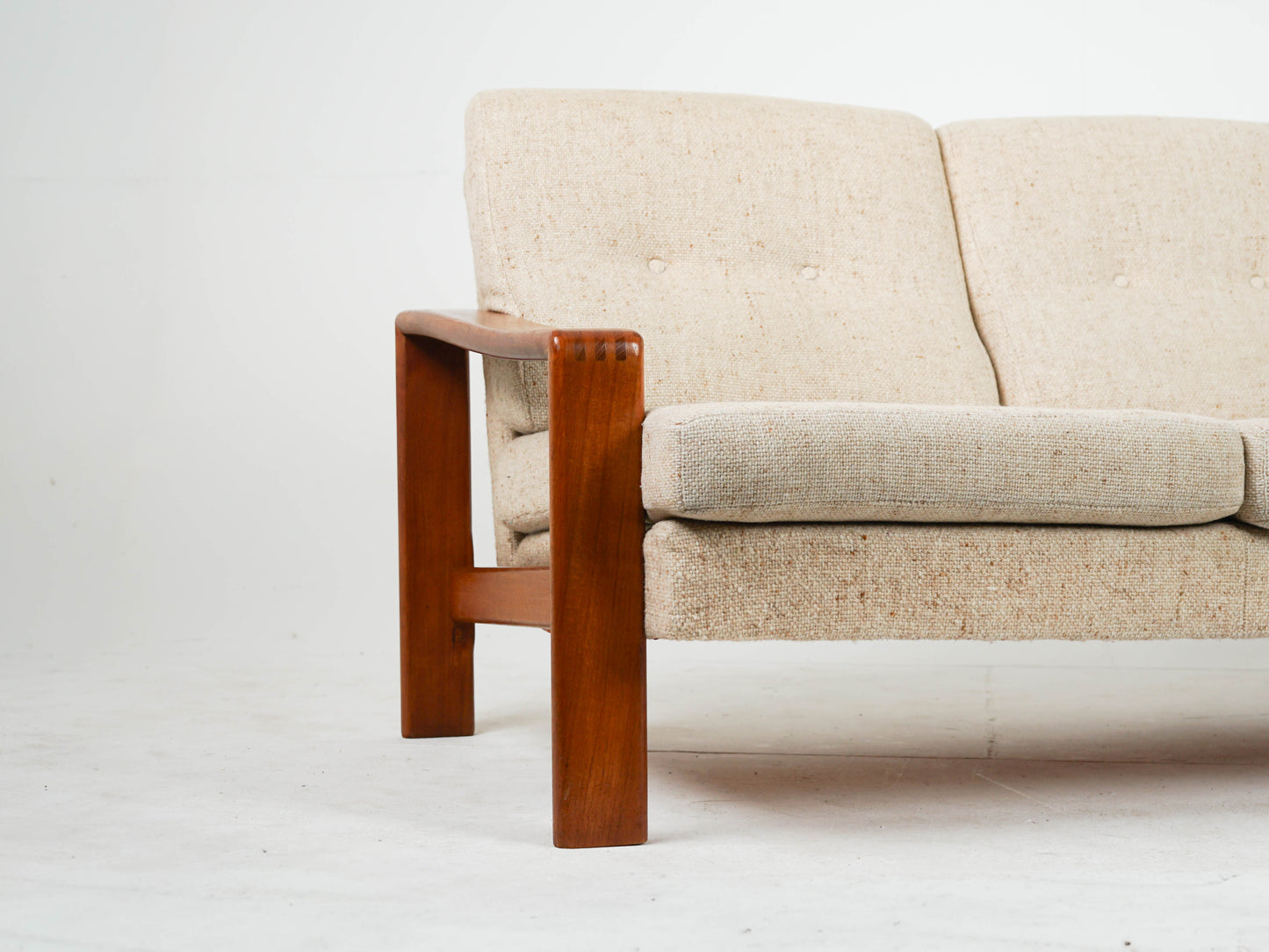 Vintage Sofa Teak Beige Wollstoff Mid-Century