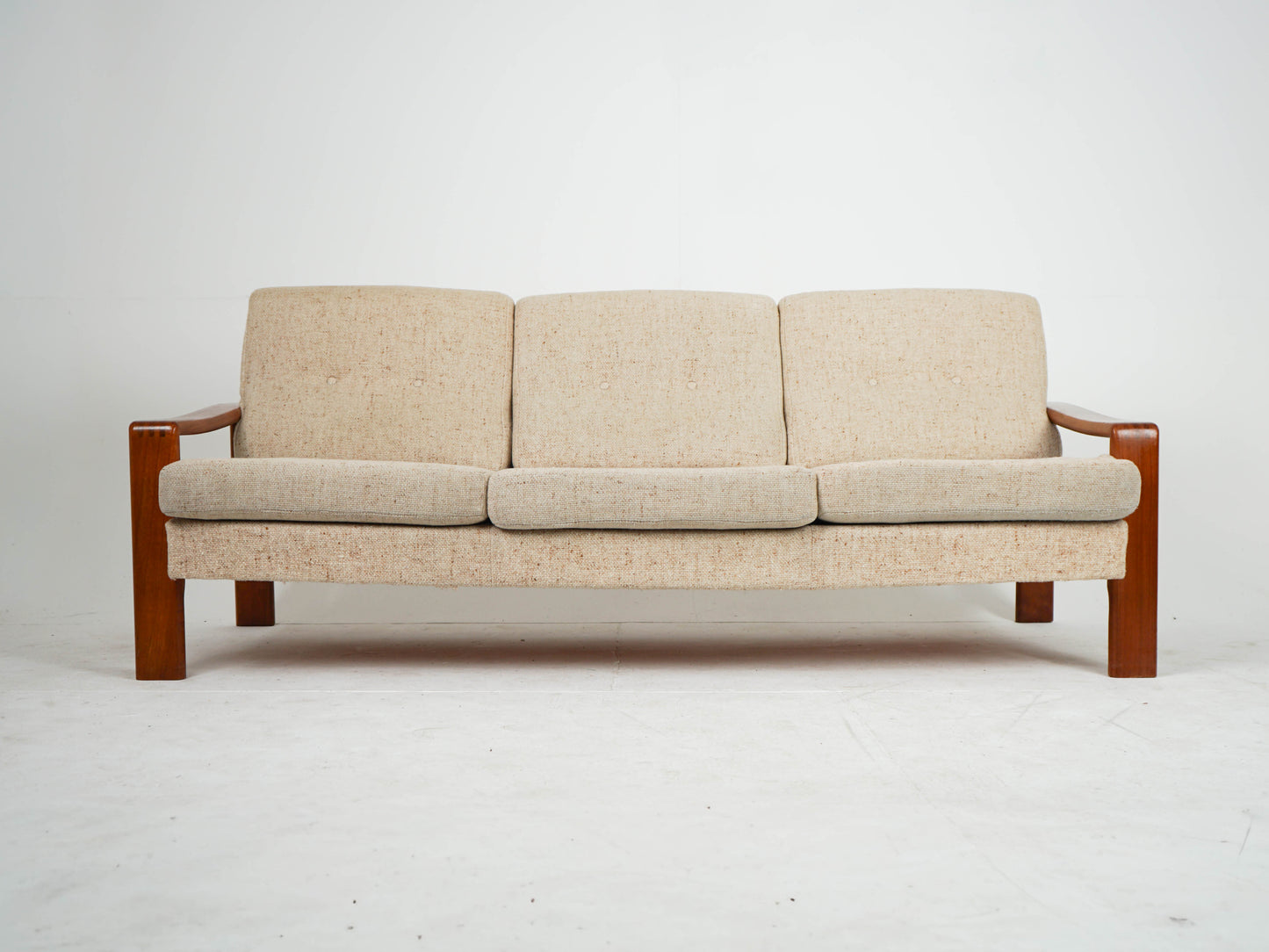 Vintage Sofa Teak Beige Wollstoff Mid-Century