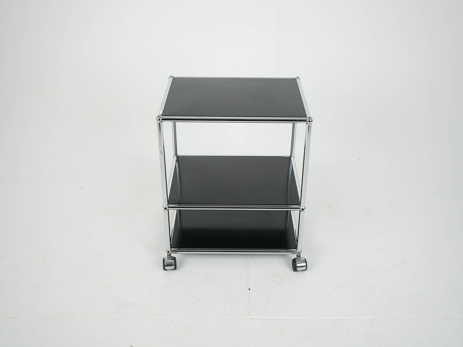 Vintage Barwagen USM Haller Graphitschwarz