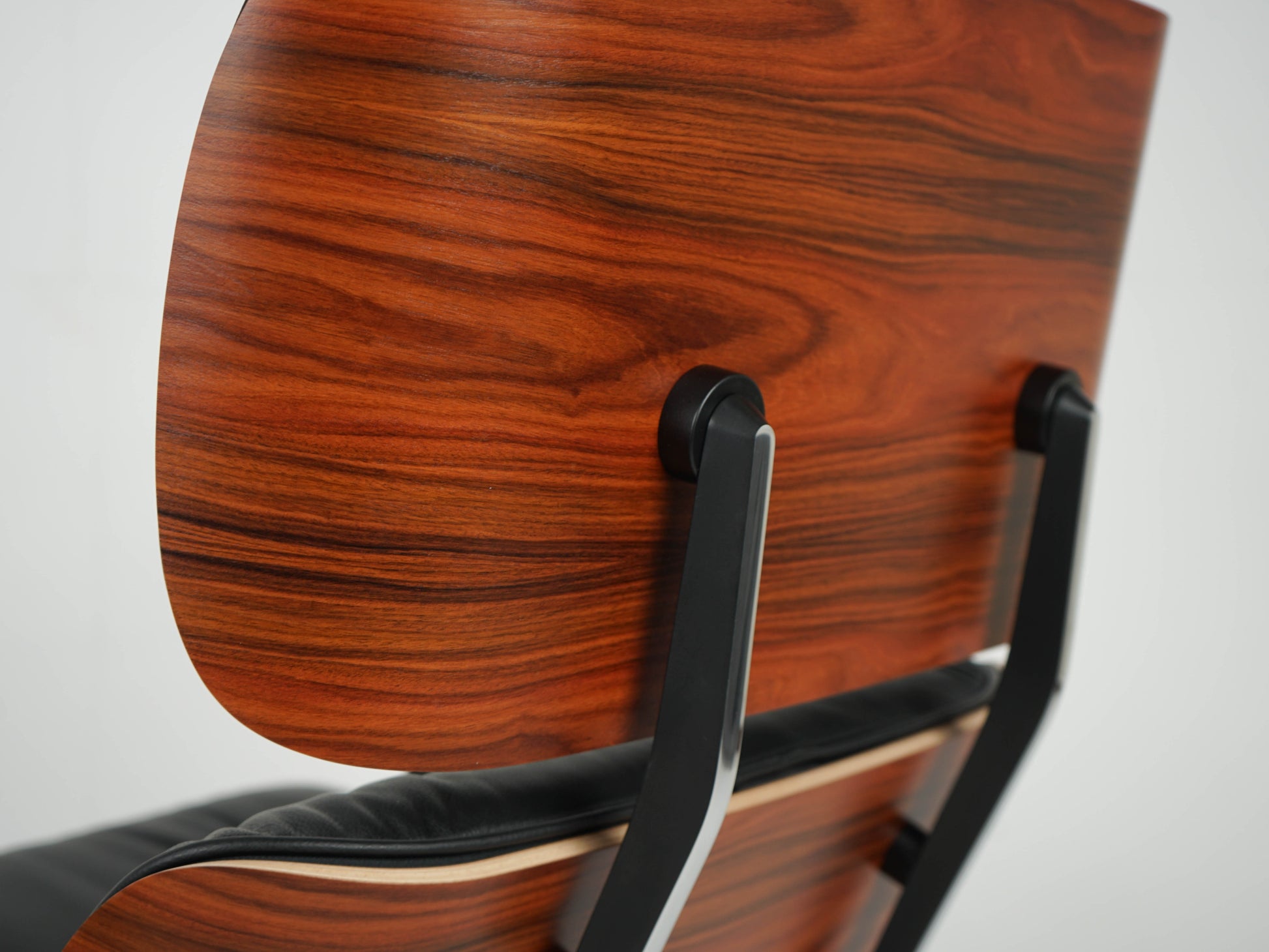 Vintage Sessel Eames Lounge Chair und Ottoman von Charles und Ray Eames für Vitra Schwarz