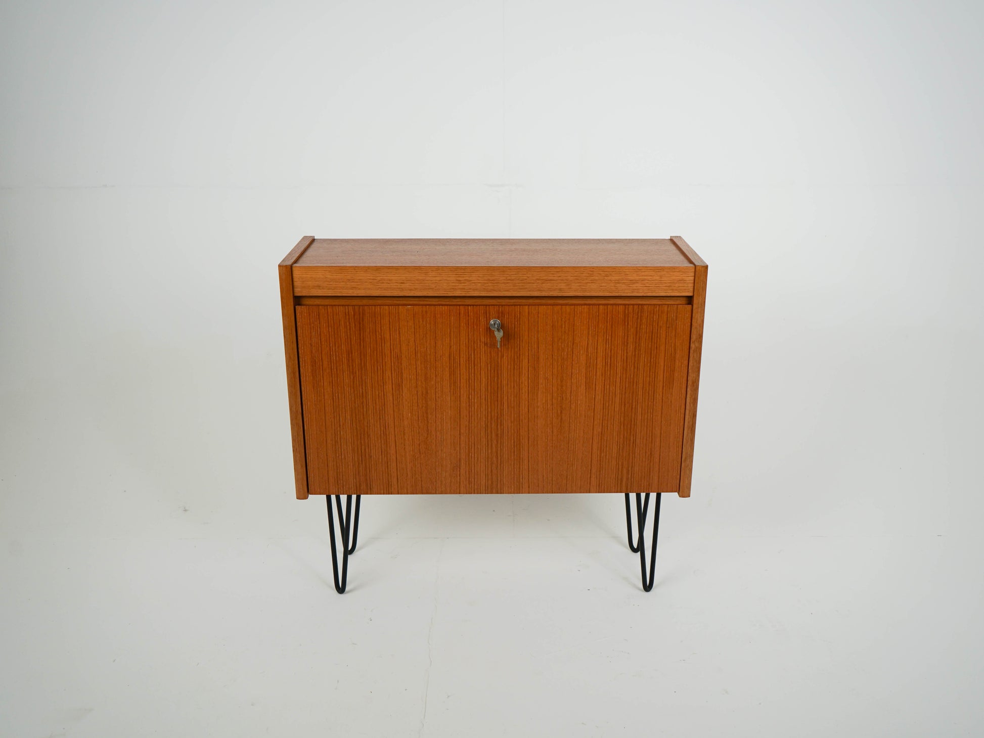 Vintage Sideboard Bar Teak