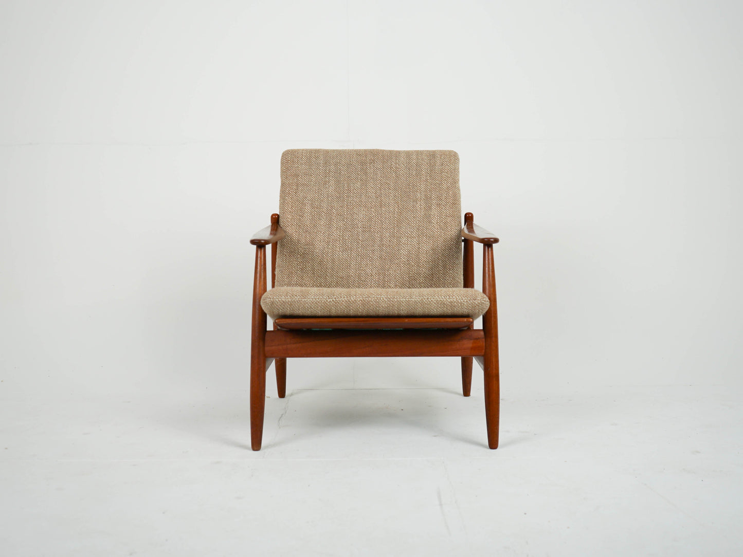 Vintage Teak Sessel mit Wollstoff, Mid-Century