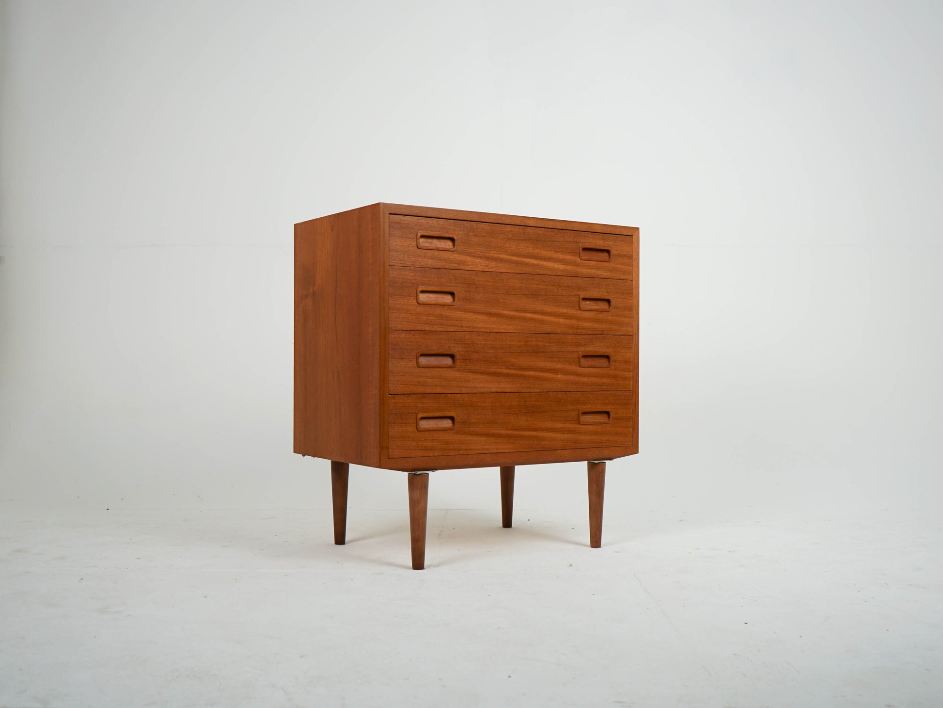 Vintage Teak Kommode No 16 von Poul Hundevad
