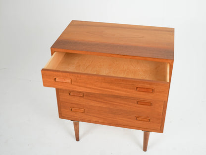 Vintage Teak Kommode No 16 von Poul Hundevad