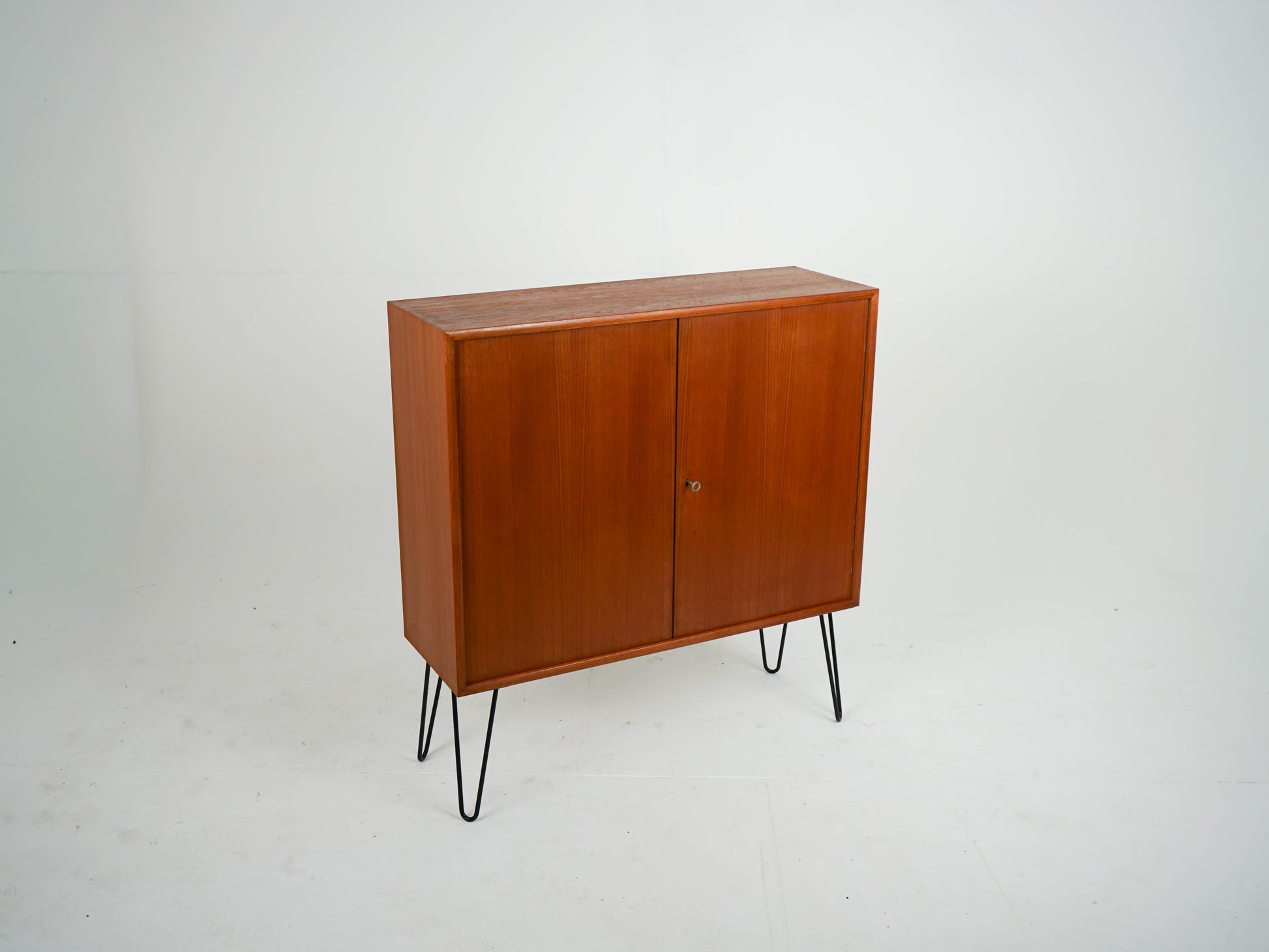 Vintage Sideboard aus Teakholz, Mid-Century Modern