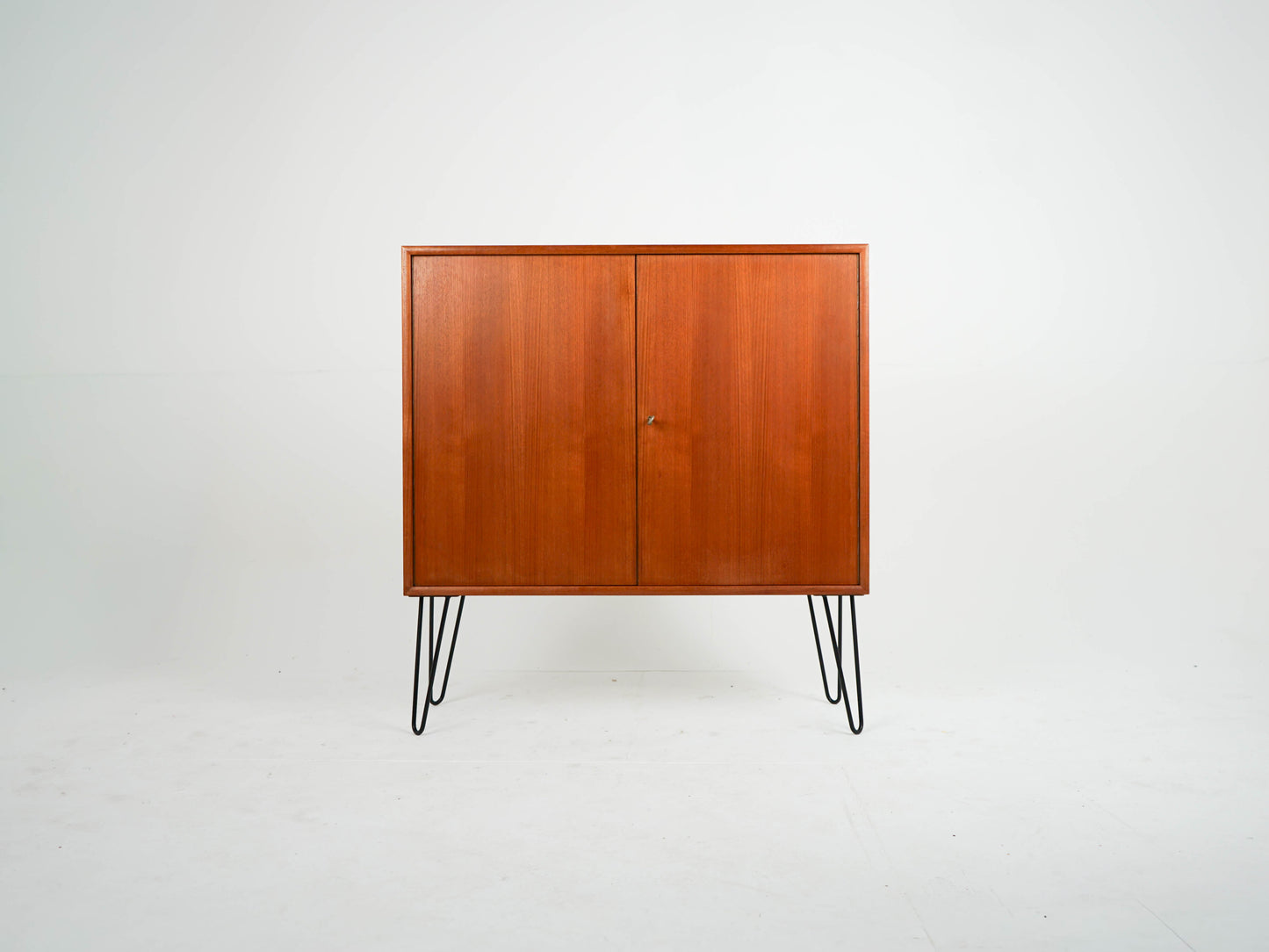 Vintage Sideboard aus Teakholz, Mid-Century Modern