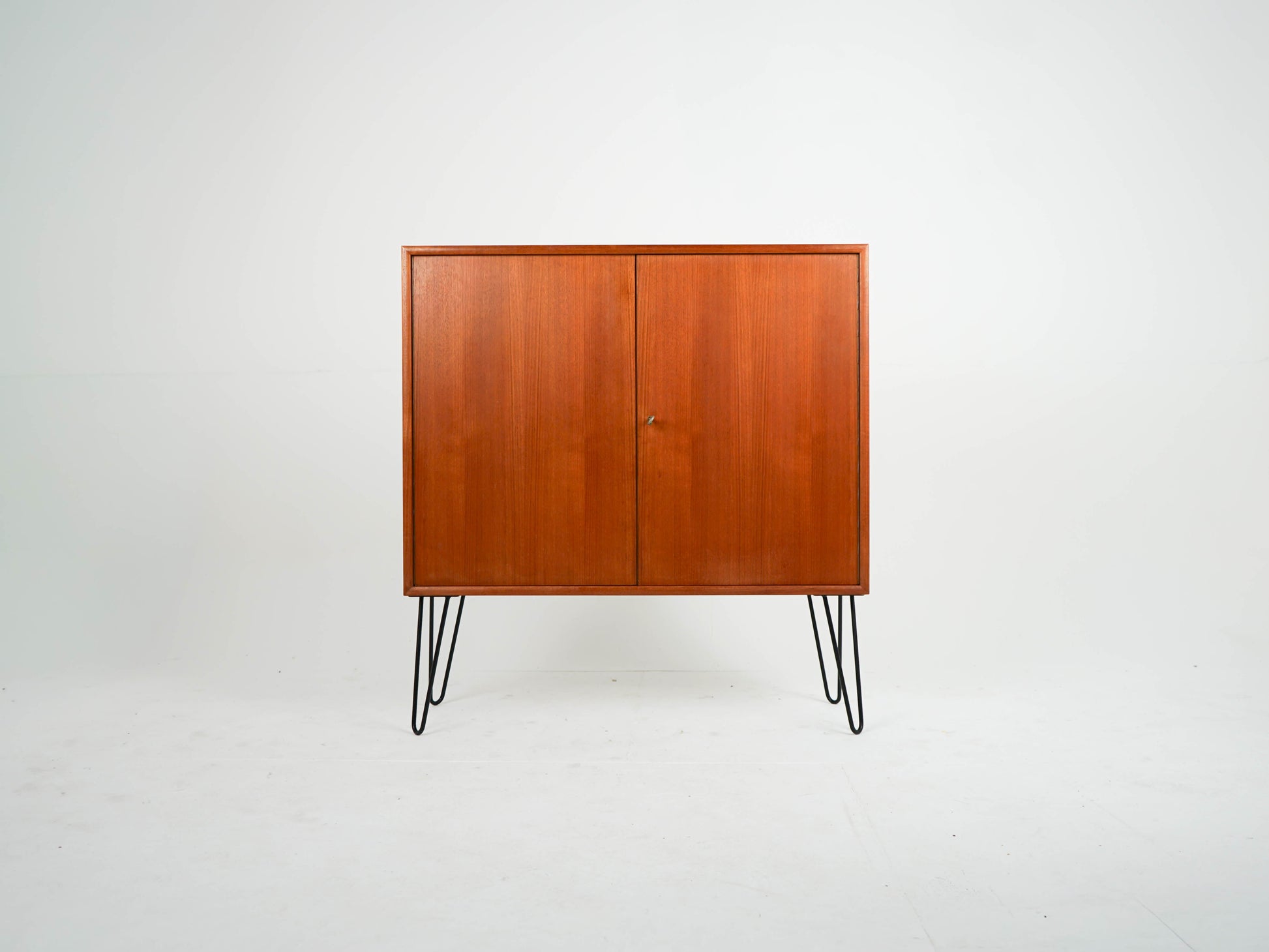 Vintage Sideboard aus Teakholz, Mid-Century Modern