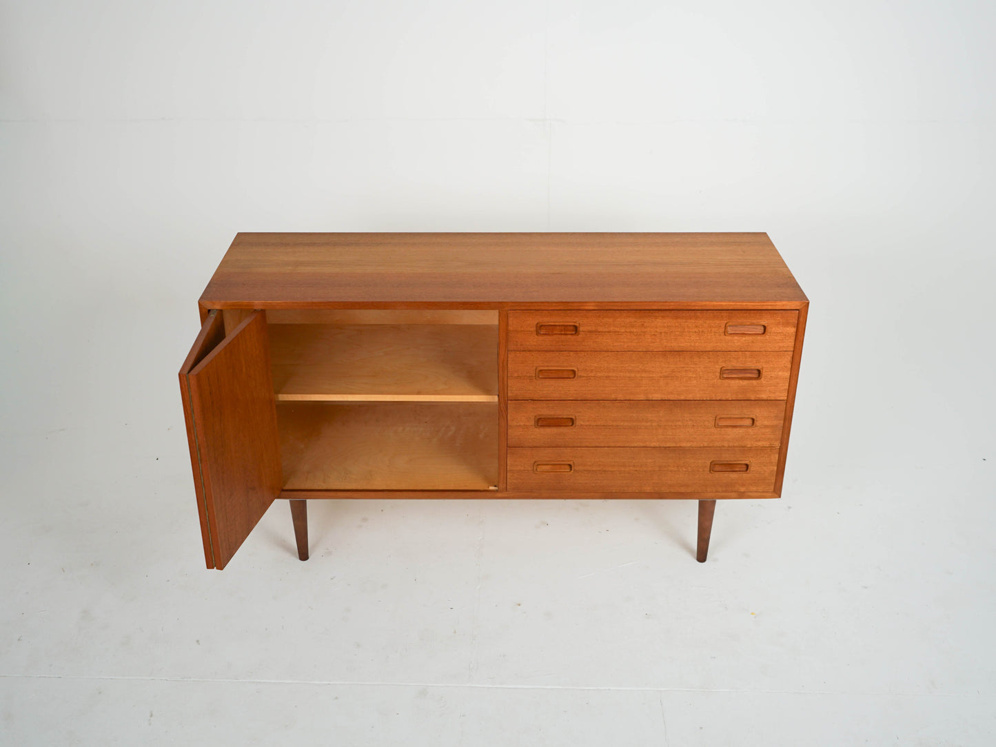 Vintage Teak Sideboard No 31 von Poul Hundevad