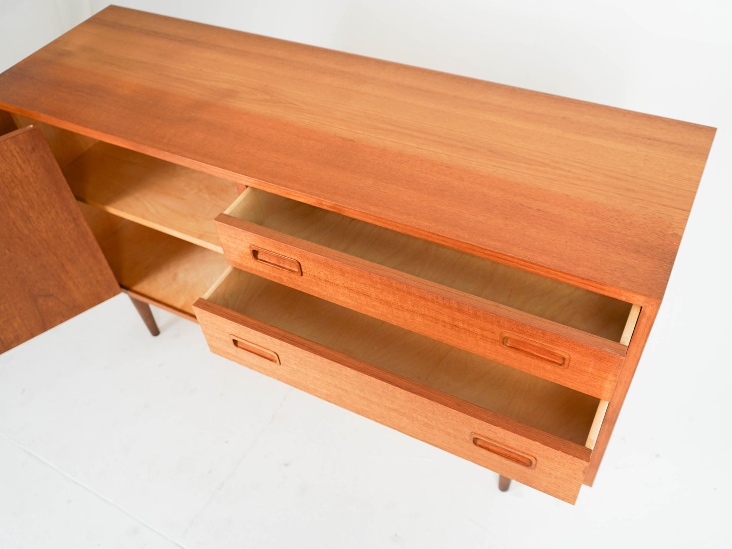 Vintage Teak Sideboard No 31 von Poul Hundevad