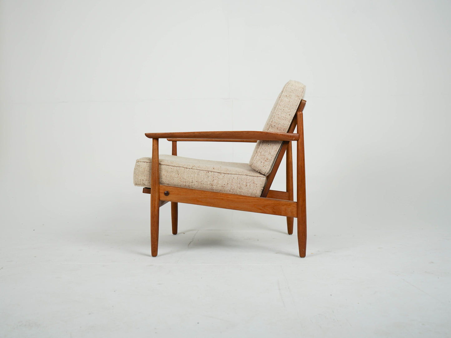 Vintage Sessel Teak und Wollstoff Mid-Century