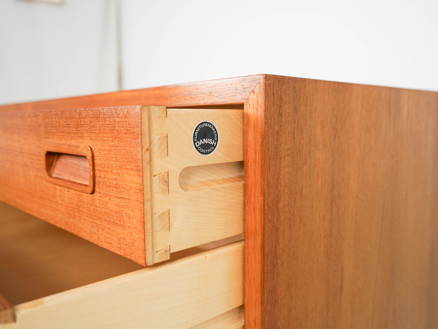 Vintage Teak Sideboard No 31 von Poul Hundevad