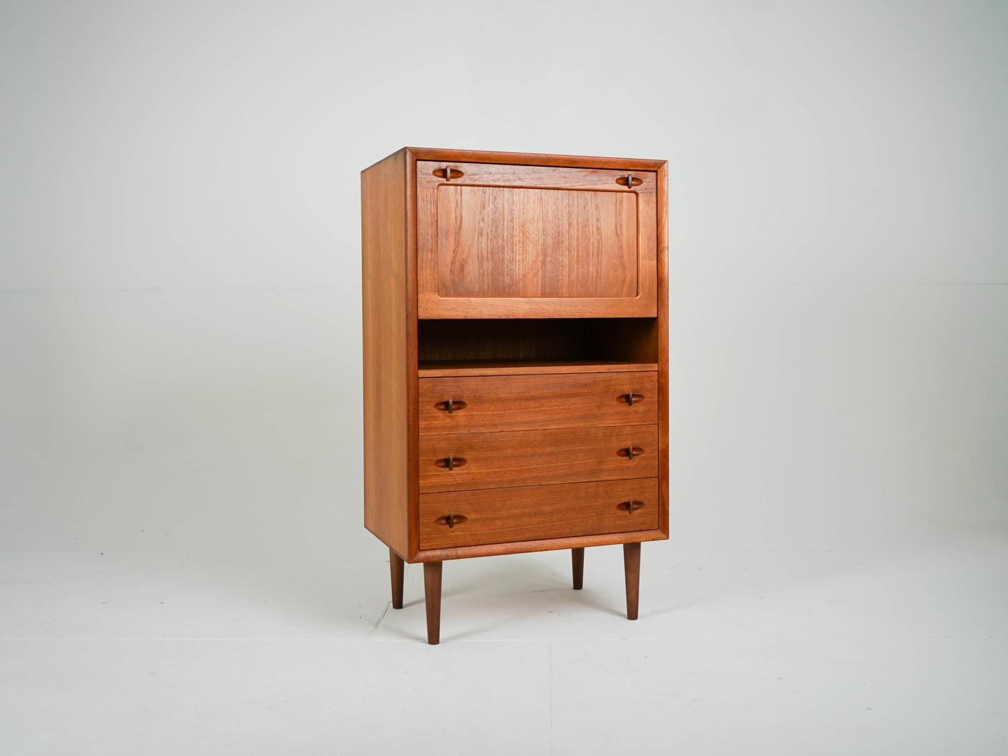 Vintage Teak Barschrank von H. W. Klein