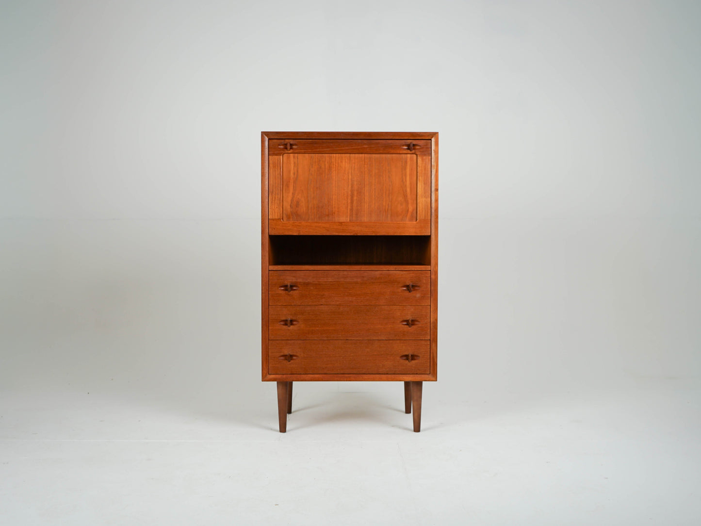 Vintage Teak Barschrank von H. W. Klein