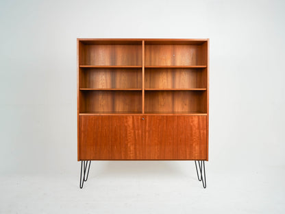 Vintage Teak Schrank von Poul Hundevad