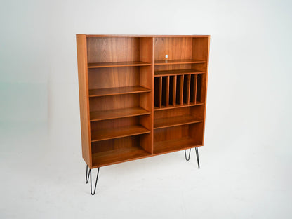 Vintage Teak Bücherregal von Poul Hundevad