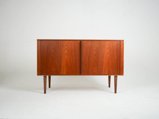 Vintage Sideboard Teakholz mit Jalousietüren, Mid-Century