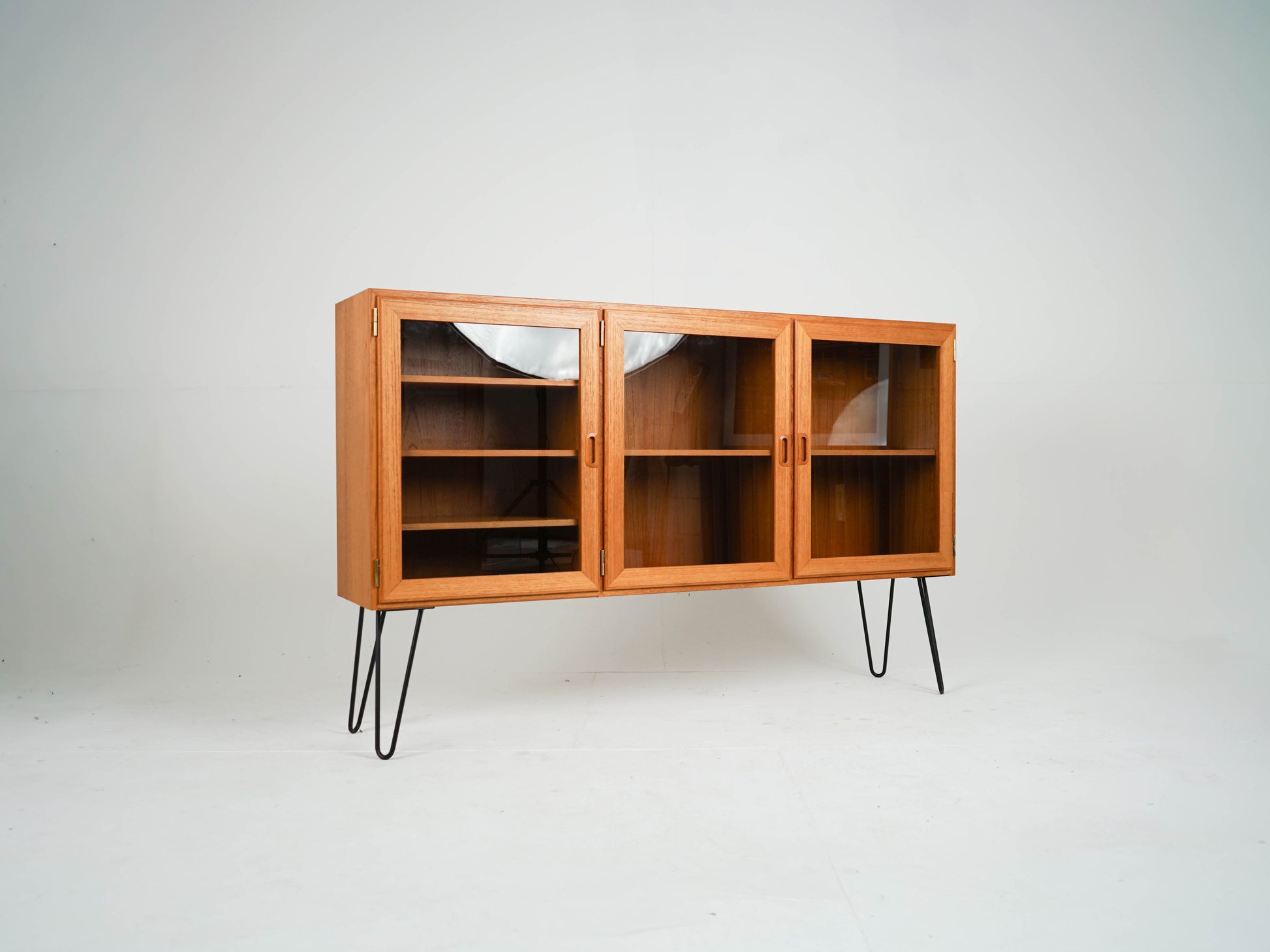 Vintage Teak Vitrine Mid-Century Modern, Dänemark