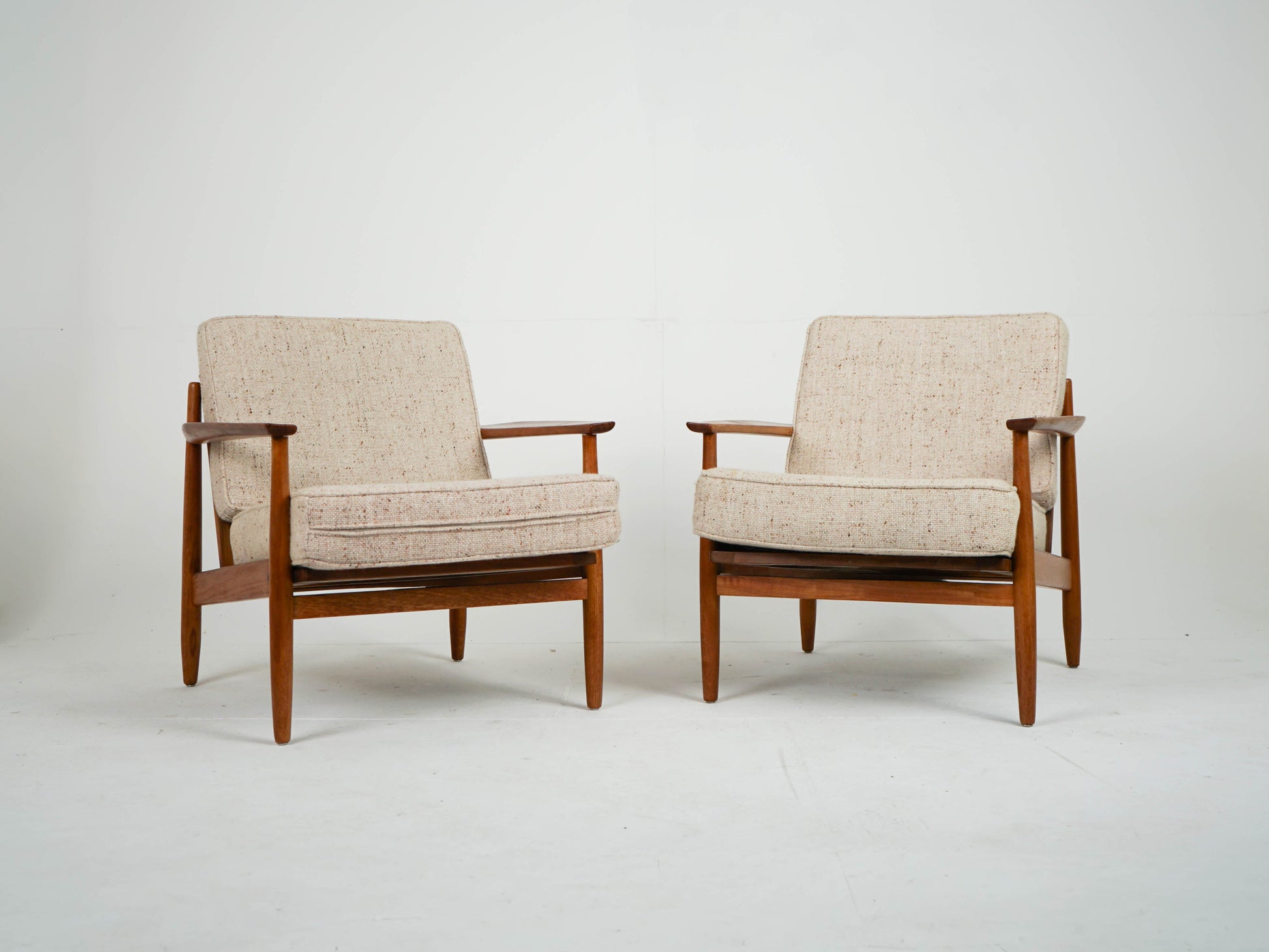 Vintage Sessel Teak und Wollstoff Mid-Century