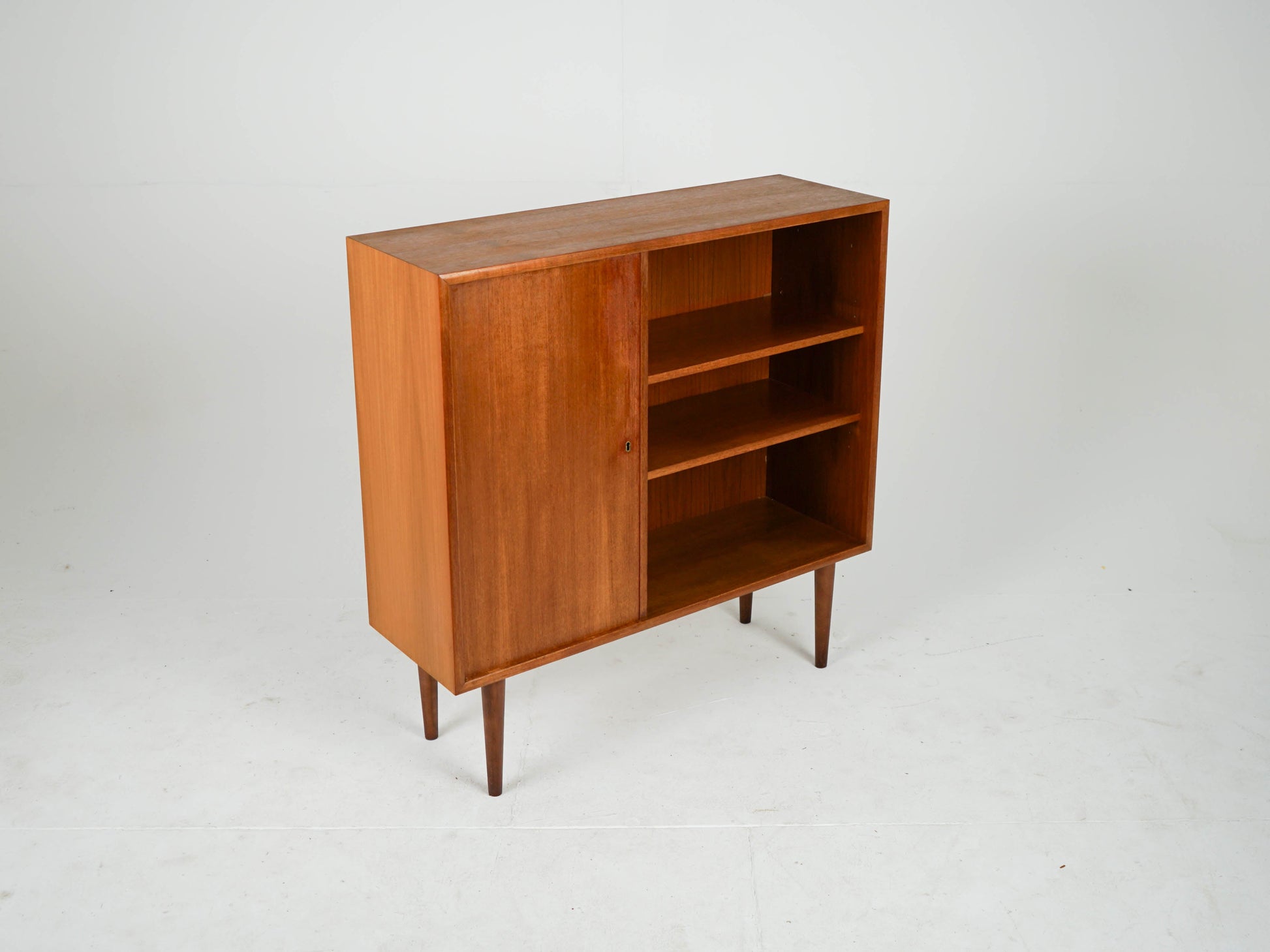 Vintage Barschrank Teakholz Dänemark Mid-Century
