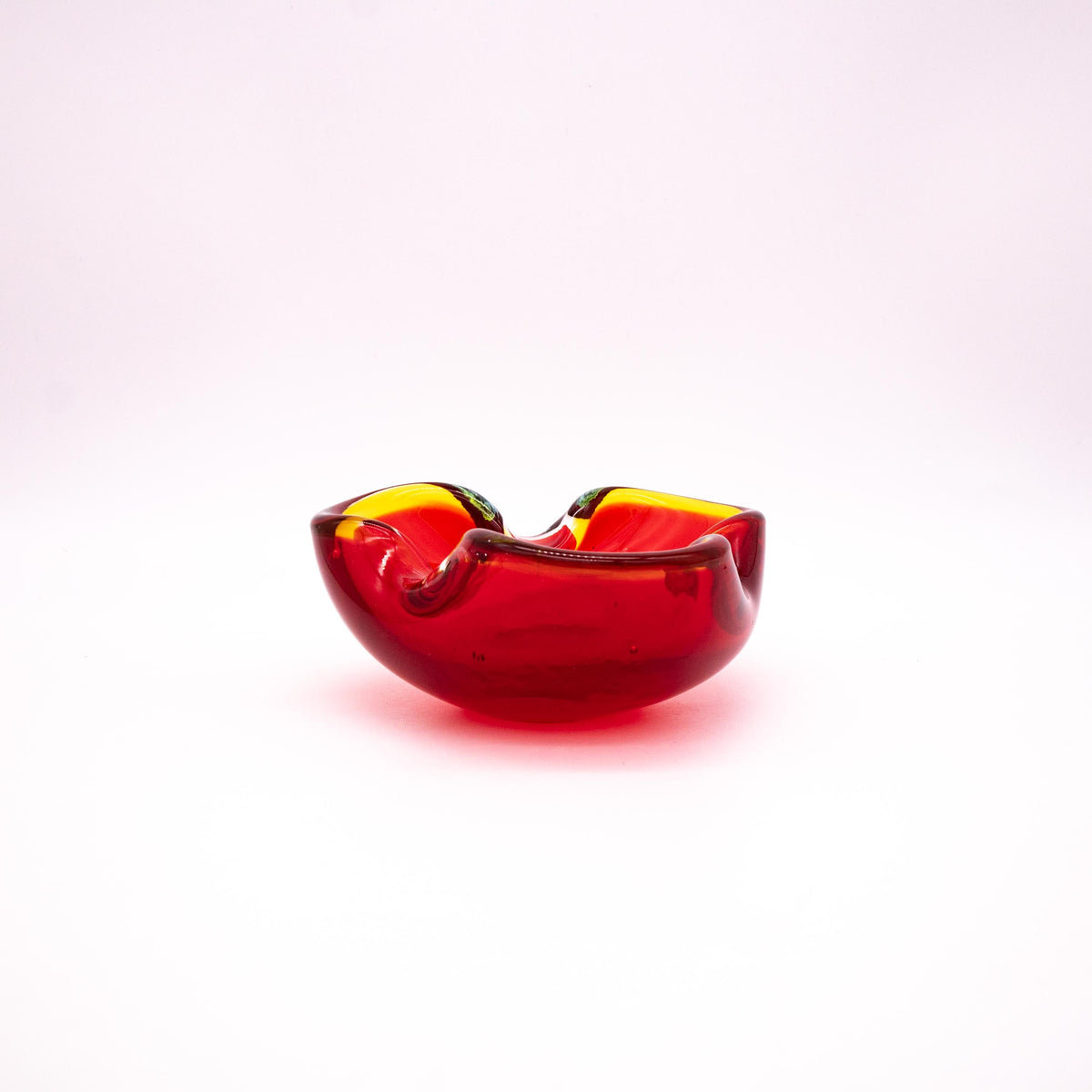 Vintage Aschenbecher aus Muranoglas in Rot und Gelb