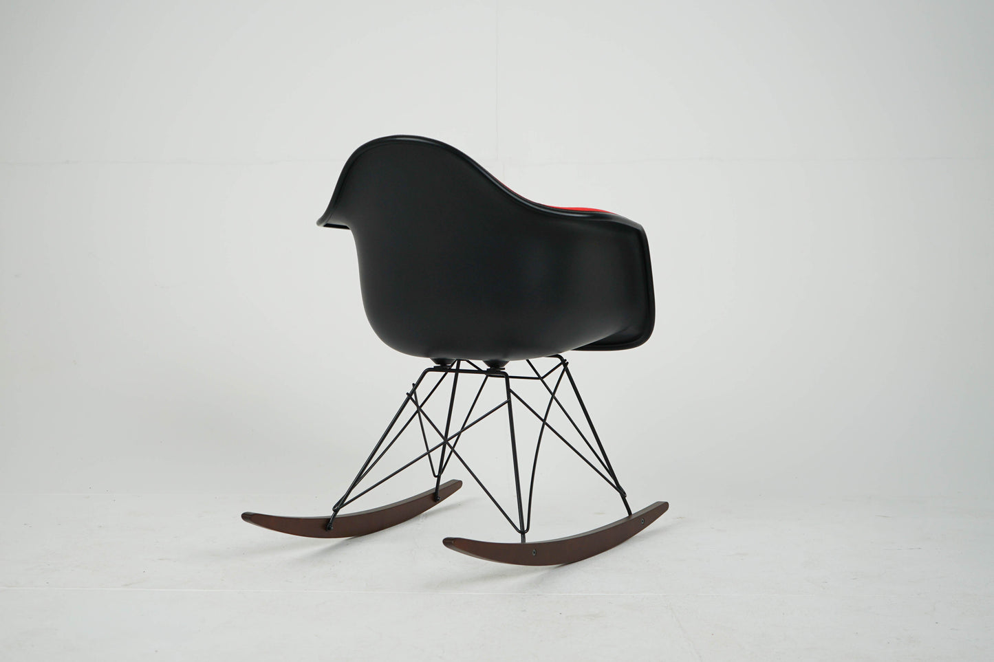 Vintage Schaukelstuhl "RAR" von Eames in Rot