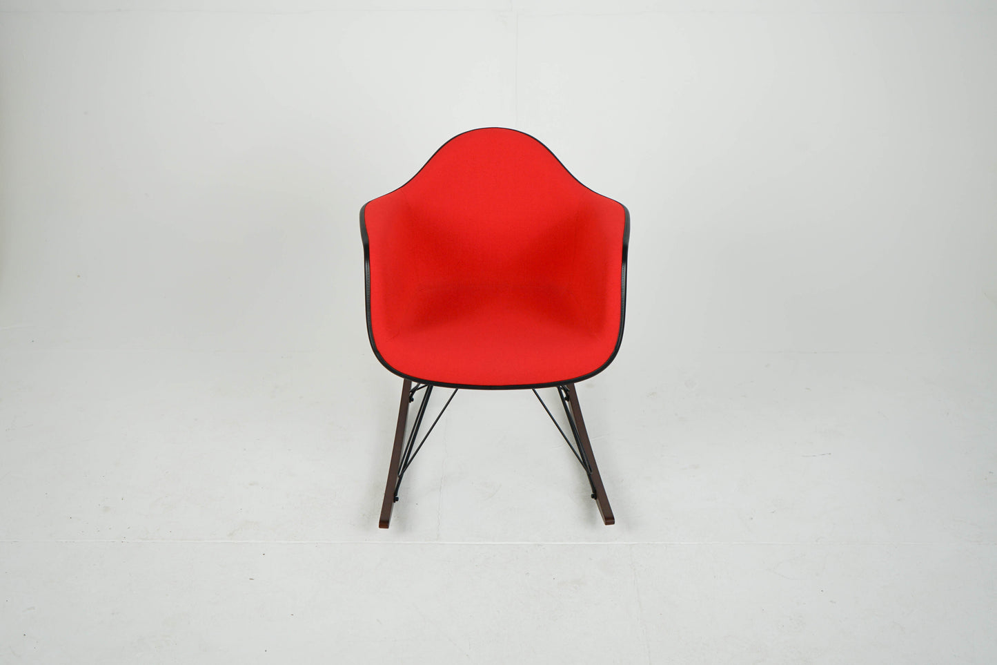 Vintage Schaukelstuhl "RAR" von Eames in Rot