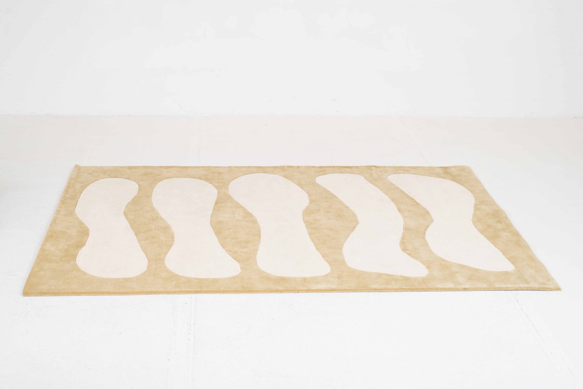 Teppich Niva 200x300cm von STUZH38 für MAANA STUDIOS