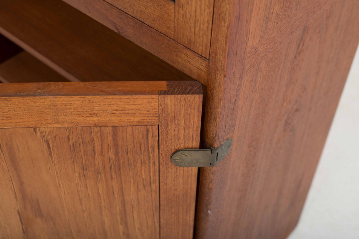 Vintage Geschirrschrank Teak Dänemark 1960er Jahre