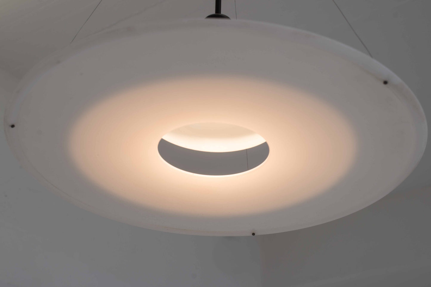 Lampe Flos Frisbi par Achille Castiglioni