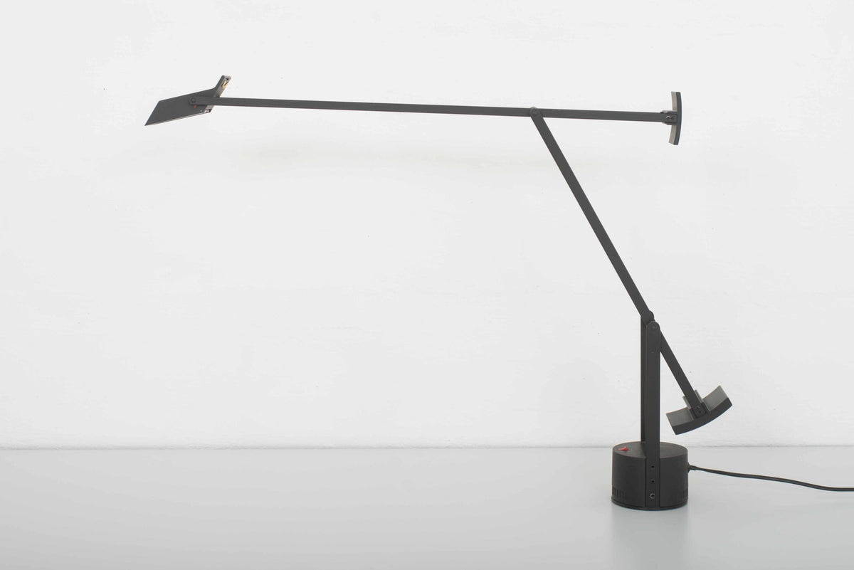 Vintage Tischleuchte Tizio von Richard Sapper für Artemide