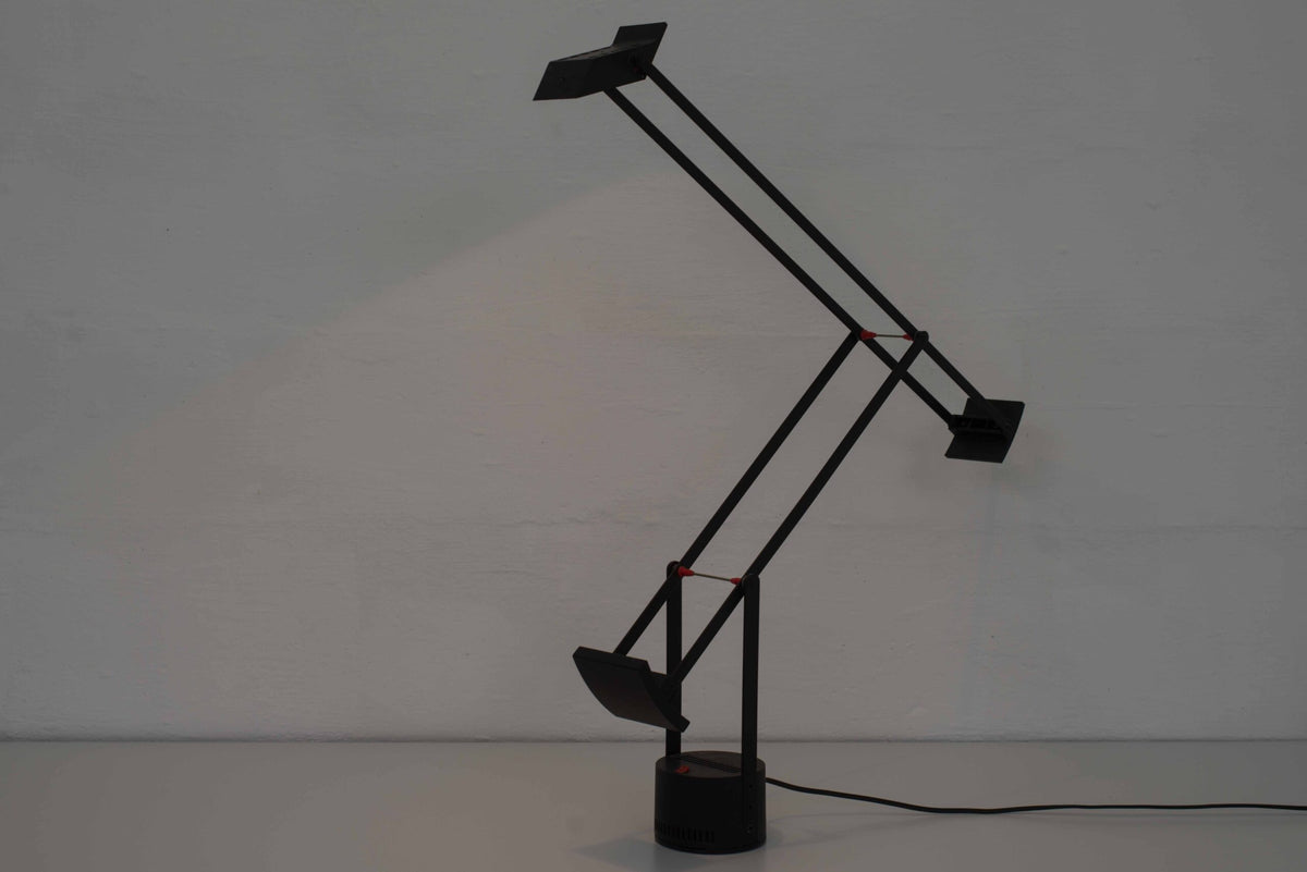 Vintage Tischleuchte Tizio von Richard Sapper für Artemide