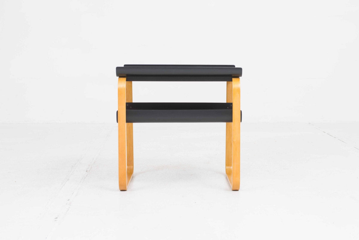 Vintage Beistelltisch Artek 915 von Alvar Aalto schwarz Holz