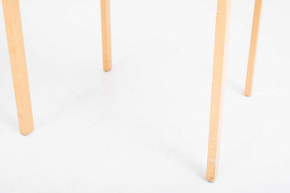 Vintage Tisch 90B von Alvar Aalto für Artek 80x80cm hellgrau HPL