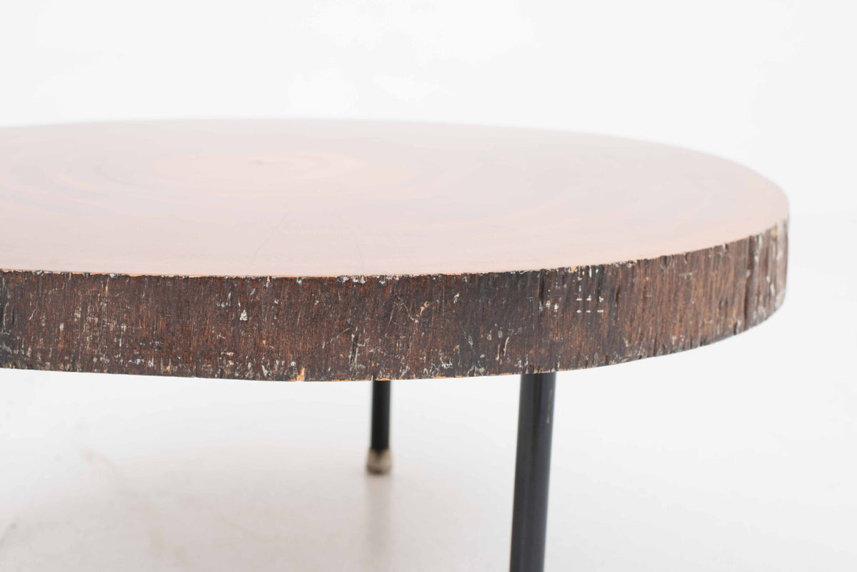 Vintage Couchtisch aus Tropenholz mit schwarzem Untergestell