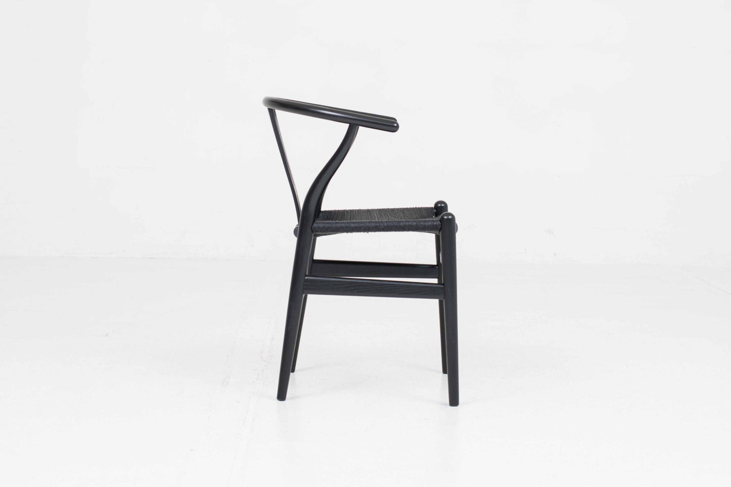 Vintage Stuhl "Wishbone Chair" von Hans J. Wegner für Carl Hansen und Søn, Eiche lackiert
