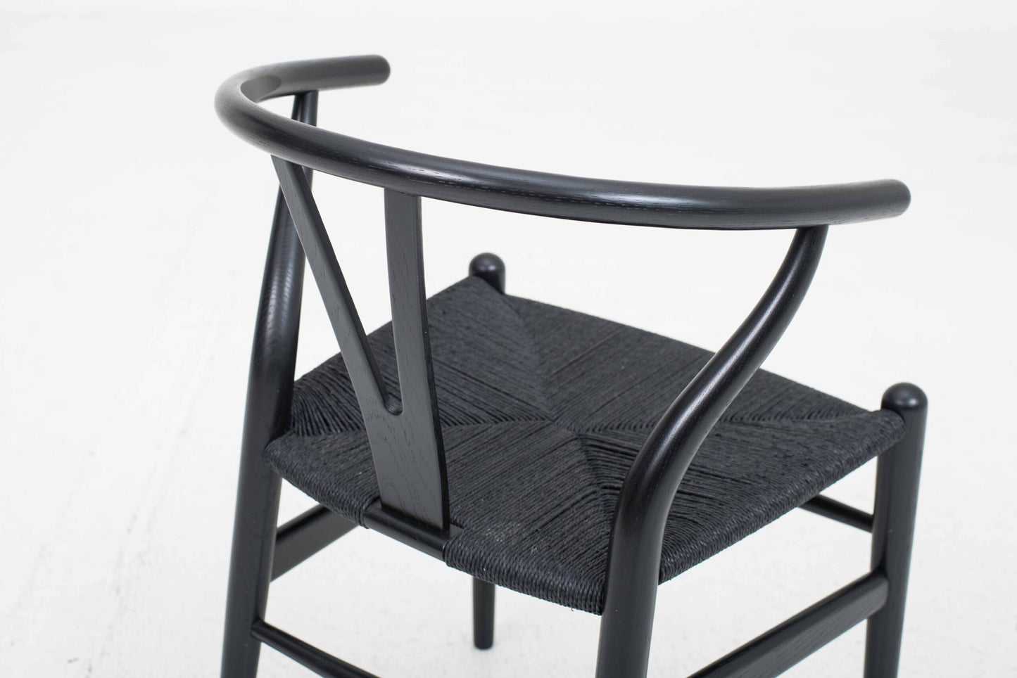 Vintage Stuhl "Wishbone Chair" von Hans J. Wegner für Carl Hansen und Søn, Eiche lackiert