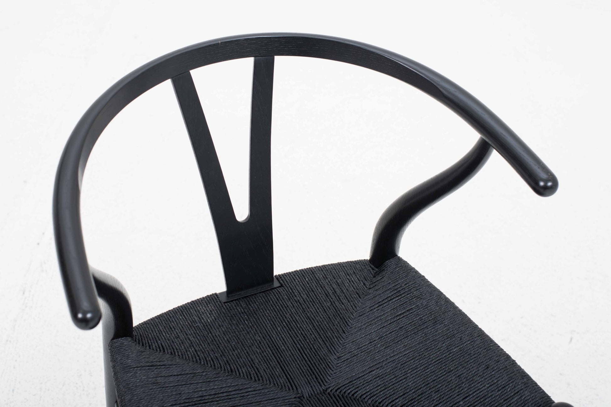 Vintage Stuhl "Wishbone Chair" von Hans J. Wegner für Carl Hansen und Søn, Eiche lackiert