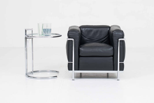 Vintage Sessel LC2 von Le Corbusier für Cassina, schwarzes Leder