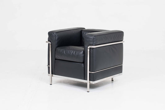 Vintage Sessel LC2 von Le Corbusier für Cassina, schwarzes Leder