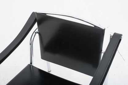 Fauteuil lounge vintage LC1 de Le Corbusier pour Cassina en cuir noir