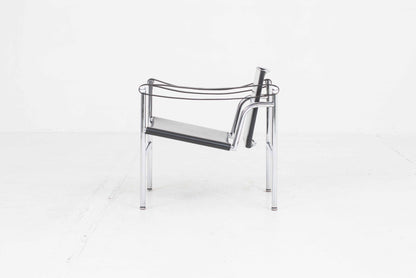 Fauteuil lounge vintage LC1 de Le Corbusier pour Cassina en cuir noir