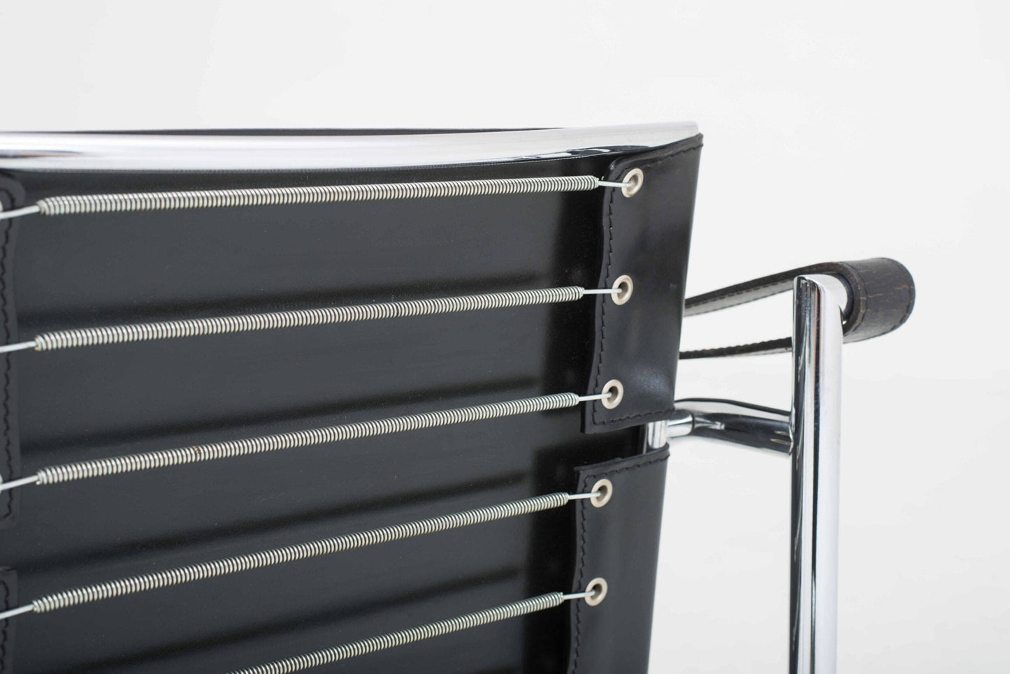 Fauteuil lounge vintage LC1 de Le Corbusier pour Cassina en cuir noir