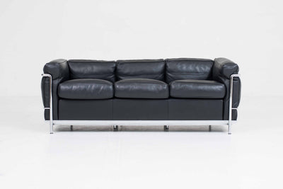 Sofa LC2 von Le Corbusier für Cassina schwarz chrom