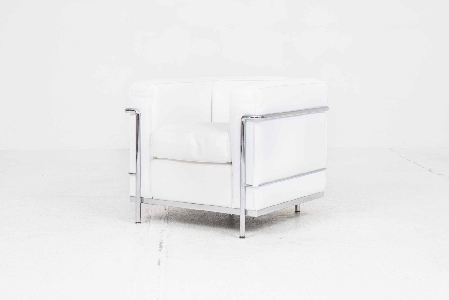 Fauteuil vintage LC2 de Le Corbusier pour Cassina en cuir blanc