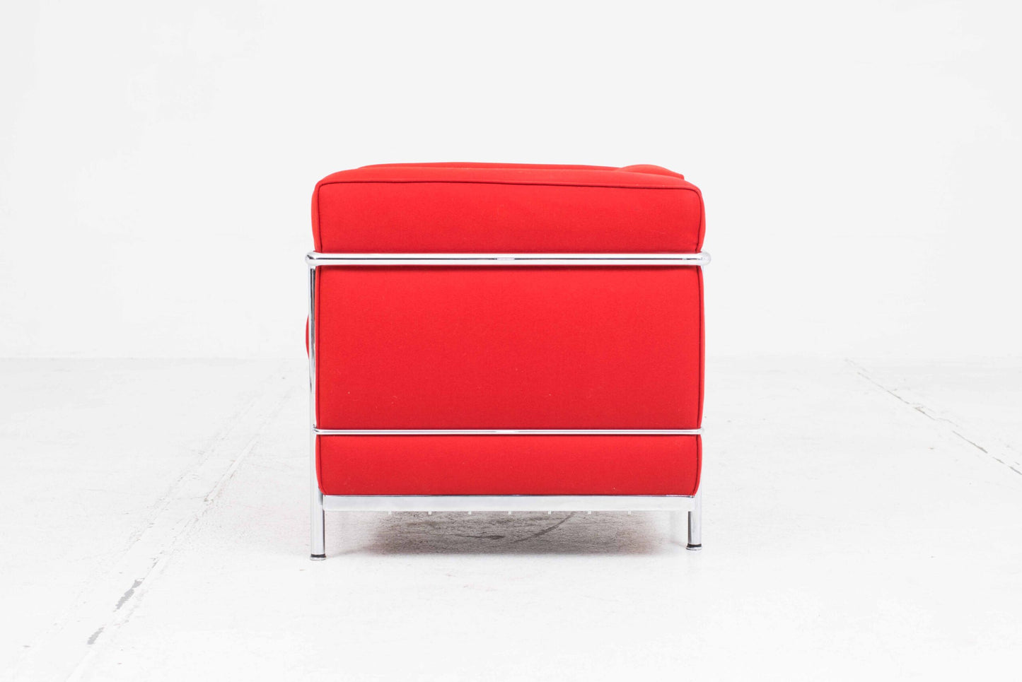 Fauteuil vintage LC2 de Le Corbusier pour Cassina en rouge