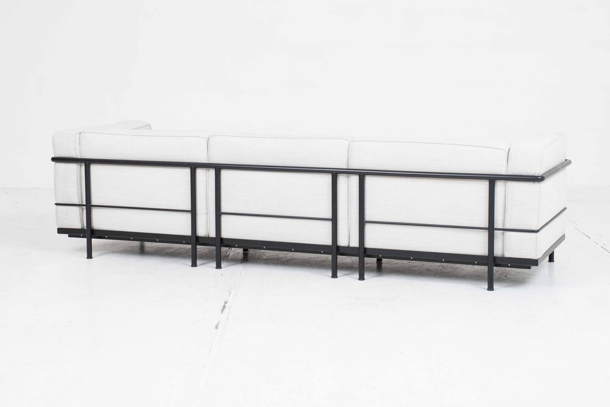 Cassina LC3 Sofa von Le Corbusier in grauem Stoff