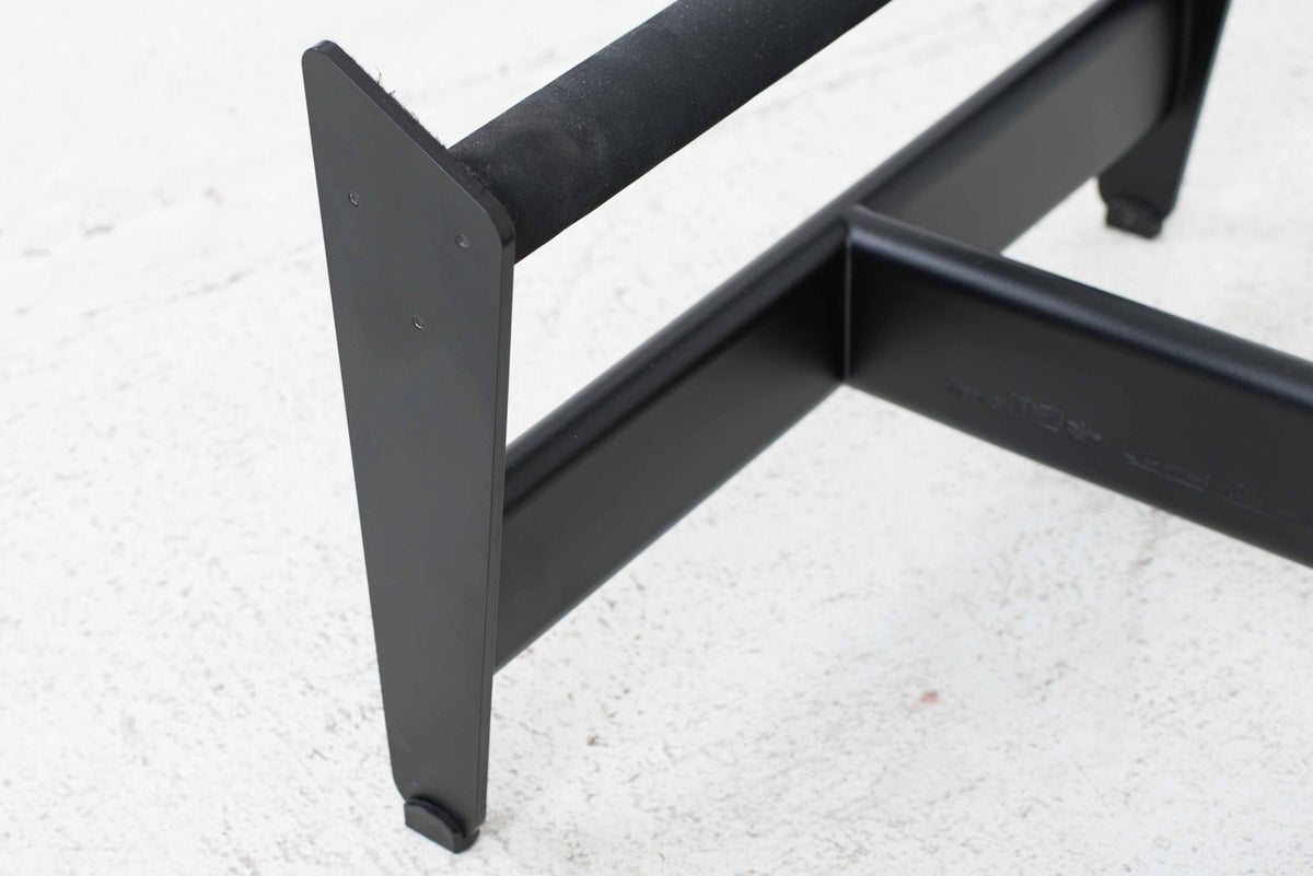 Cassina LC4 Chaise Longue von Le Corbusier in schwarzem Leder