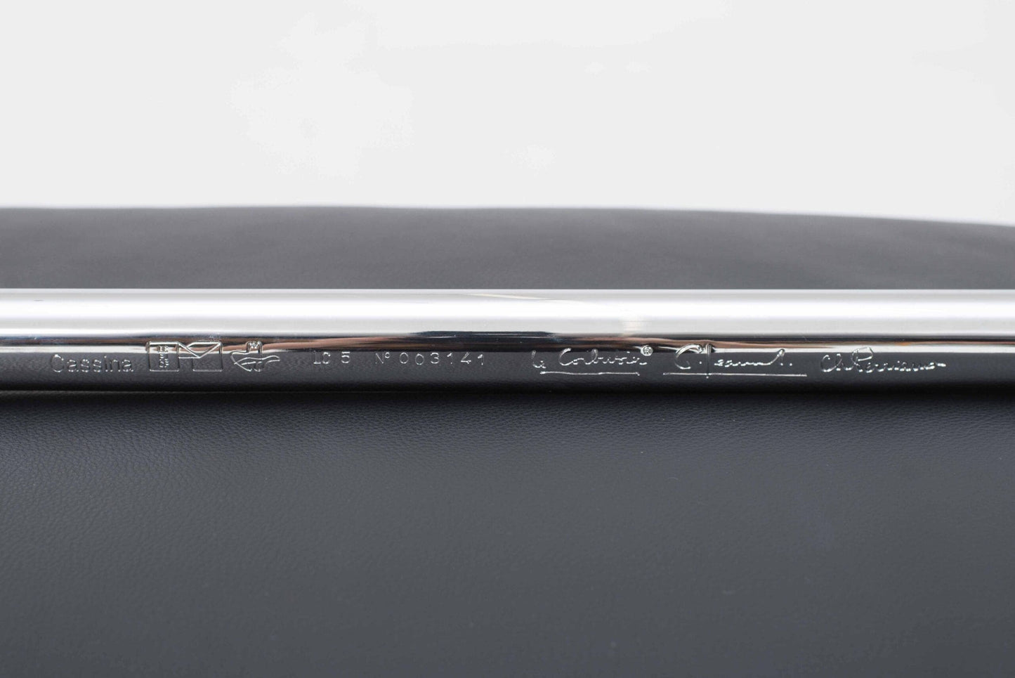 Vintage LC5 Sofa von Le Corbusier für Cassina in schwarzem Leder