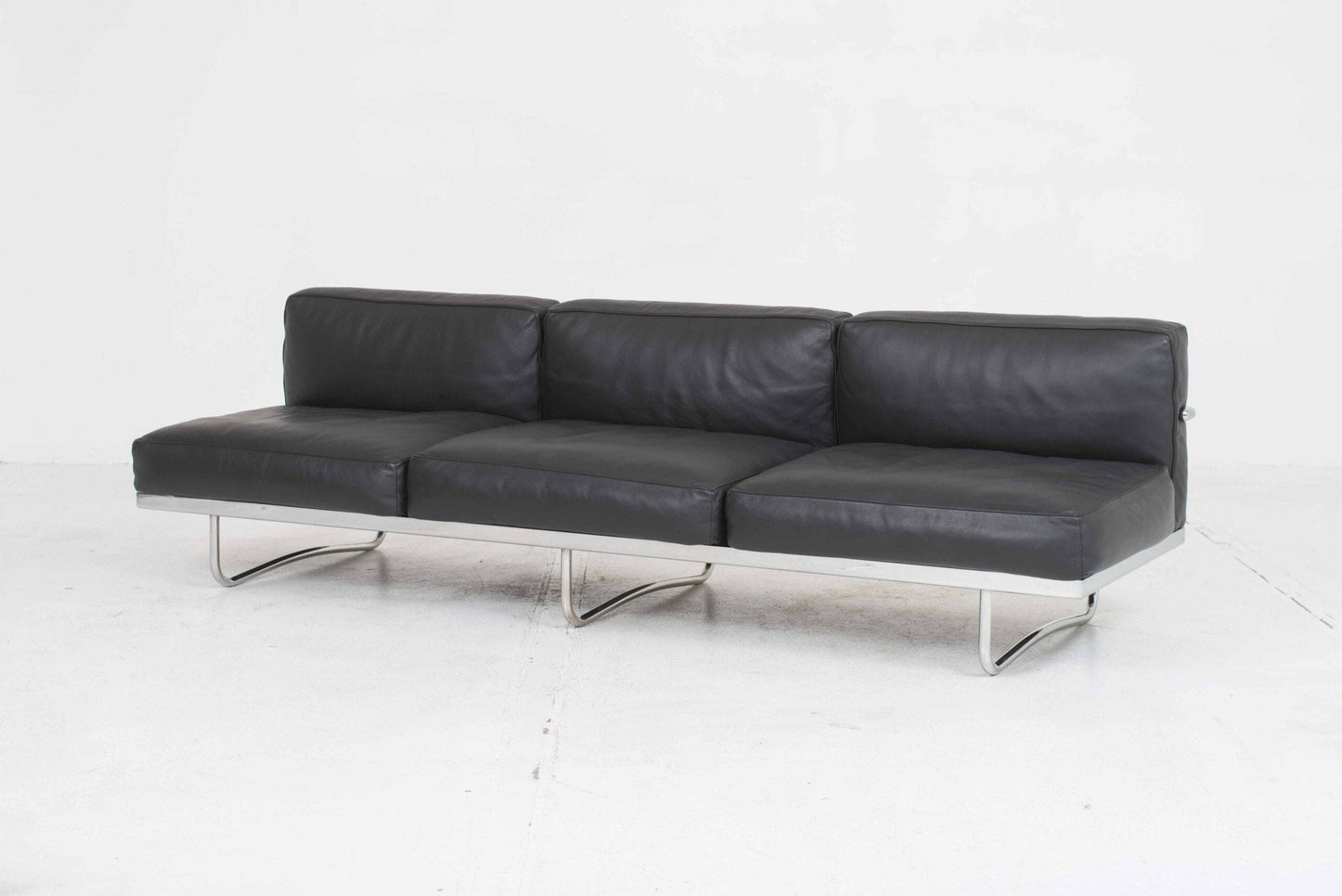 Vintage LC5 Sofa von Le Corbusier für Cassina in schwarzem Leder