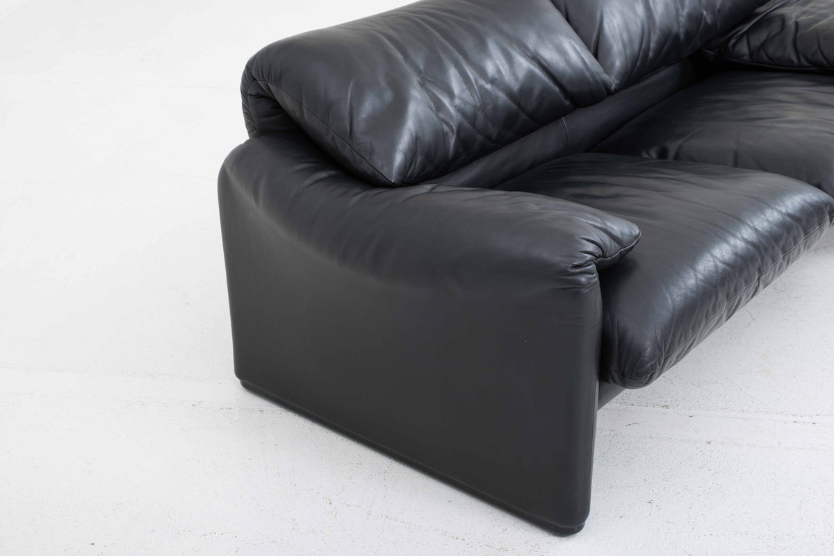 Vintage Sofa "Maralunga" von Vico Magistretti für Cassina, schwarzes Leder